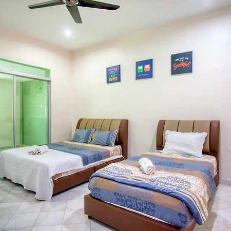 Gunung View Homestay 10 To 12 Pax Near Sunway Tambun Ipoh Dış mekan fotoğraf