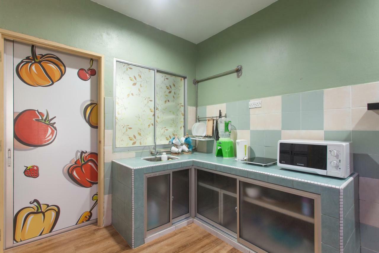 Gunung View Homestay 10 To 12 Pax Near Sunway Tambun Ipoh Dış mekan fotoğraf