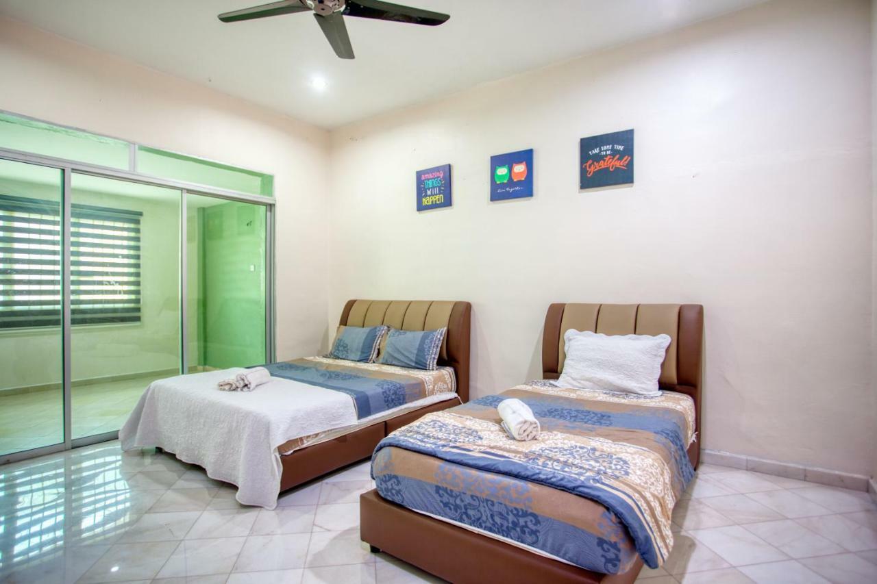 Gunung View Homestay 10 To 12 Pax Near Sunway Tambun Ipoh Dış mekan fotoğraf