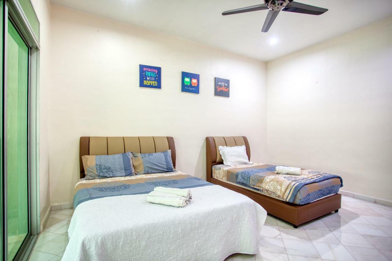 Gunung View Homestay 10 To 12 Pax Near Sunway Tambun Ipoh Dış mekan fotoğraf